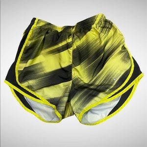 Nike Dri-Fit Tempo 2-in-1 Running Athletic Active Wind Shorts Size Small VGC